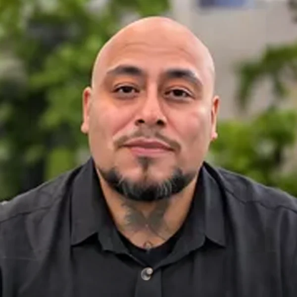 Jonathan Gonzalez Headshot